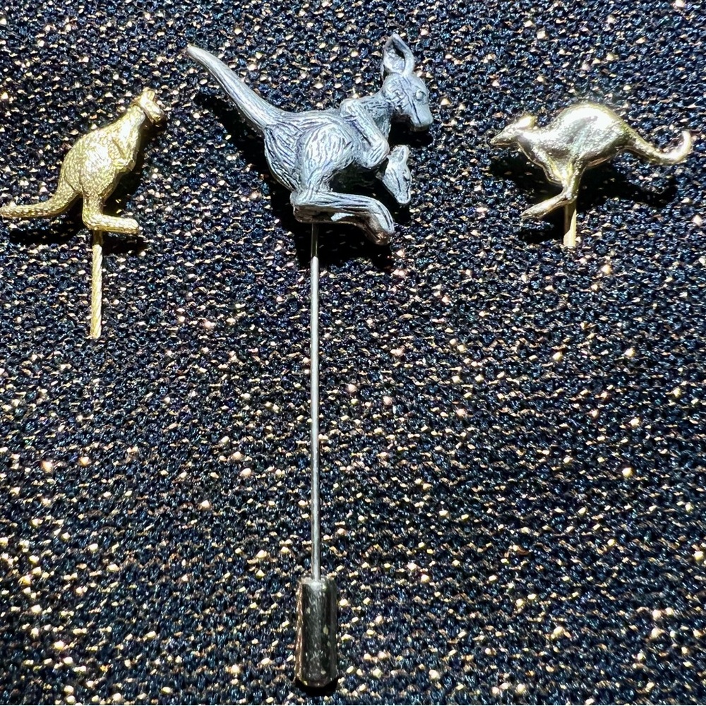 Lot/3 VINTAGE Kangaroo Stick/Lapel Pins Gold Tone Pewter Australian Souvenirs